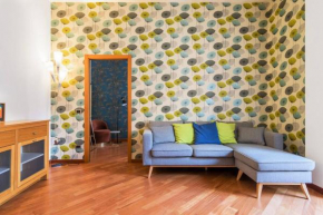 Colored and spacious flat close to Navigli by Easylife